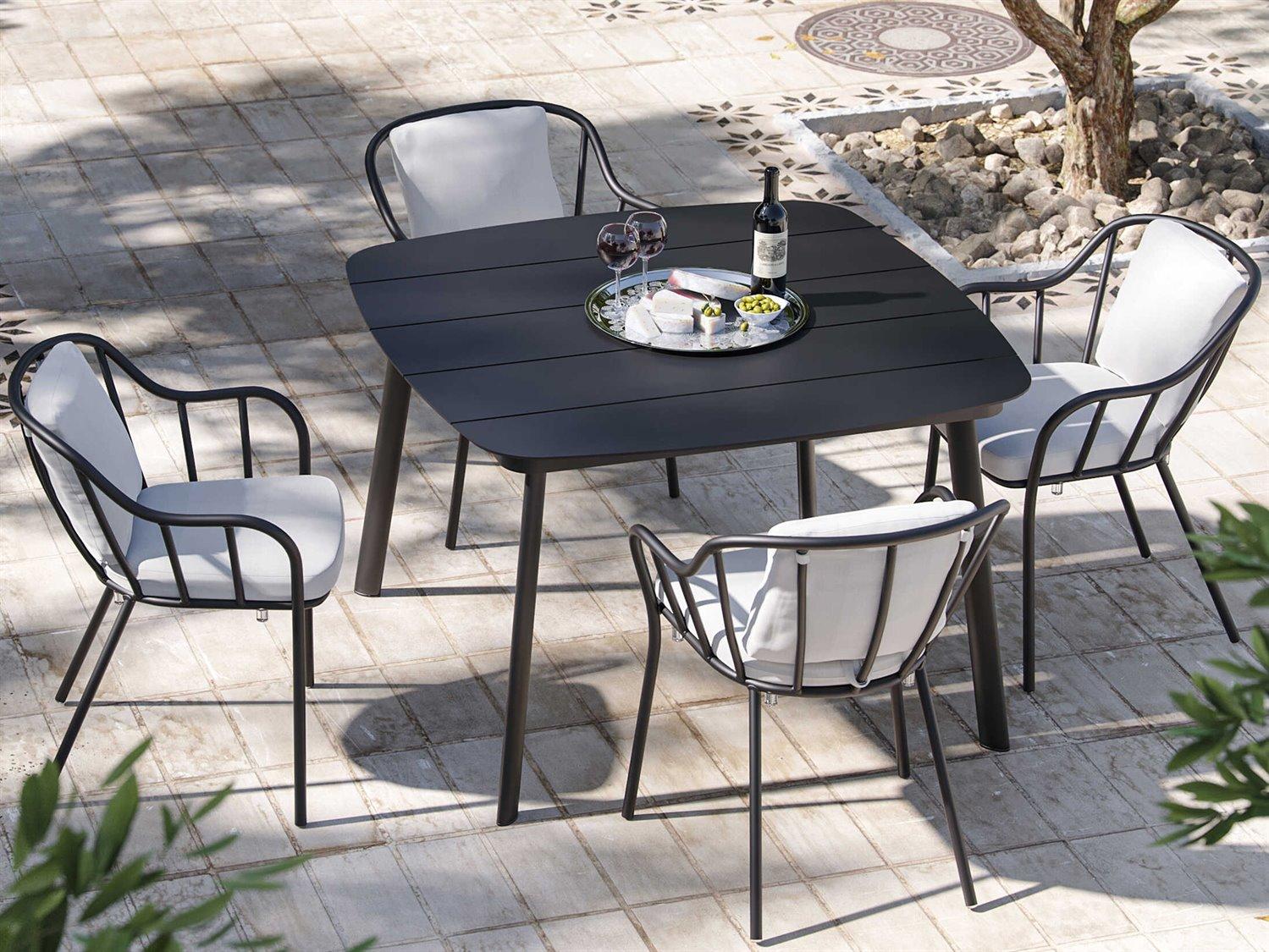 Oxford Garden Eiland Aluminum Carbon 5 Piece 45'' Square Patio Dining Set with Bliss Linen