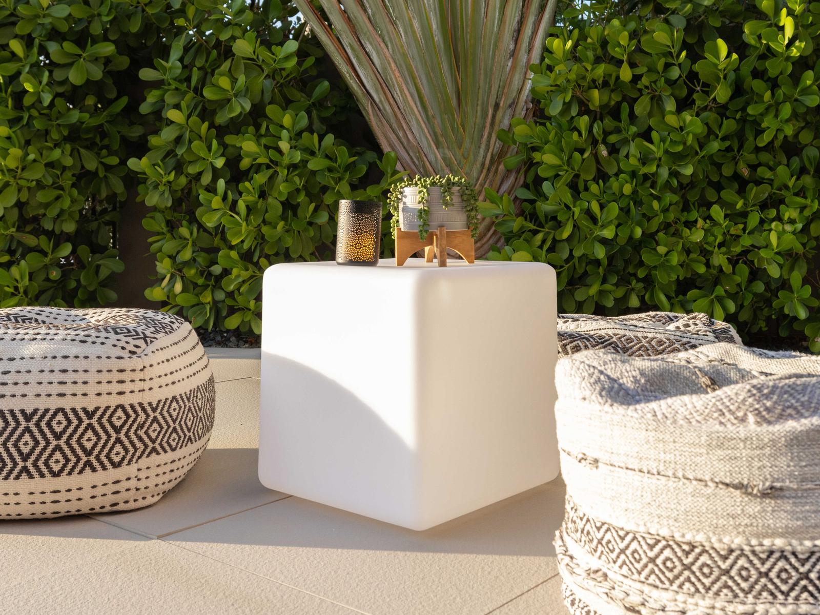 Smart & Green Original Big Cube Bluetooth Outdoor LED Light