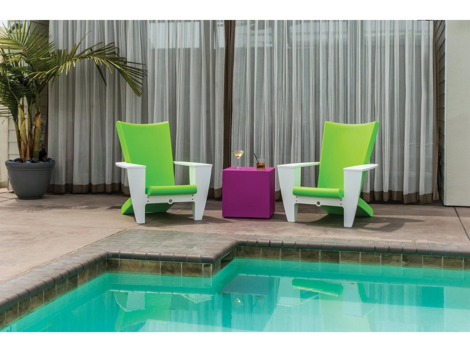 Tropitone Curve Lounge Set