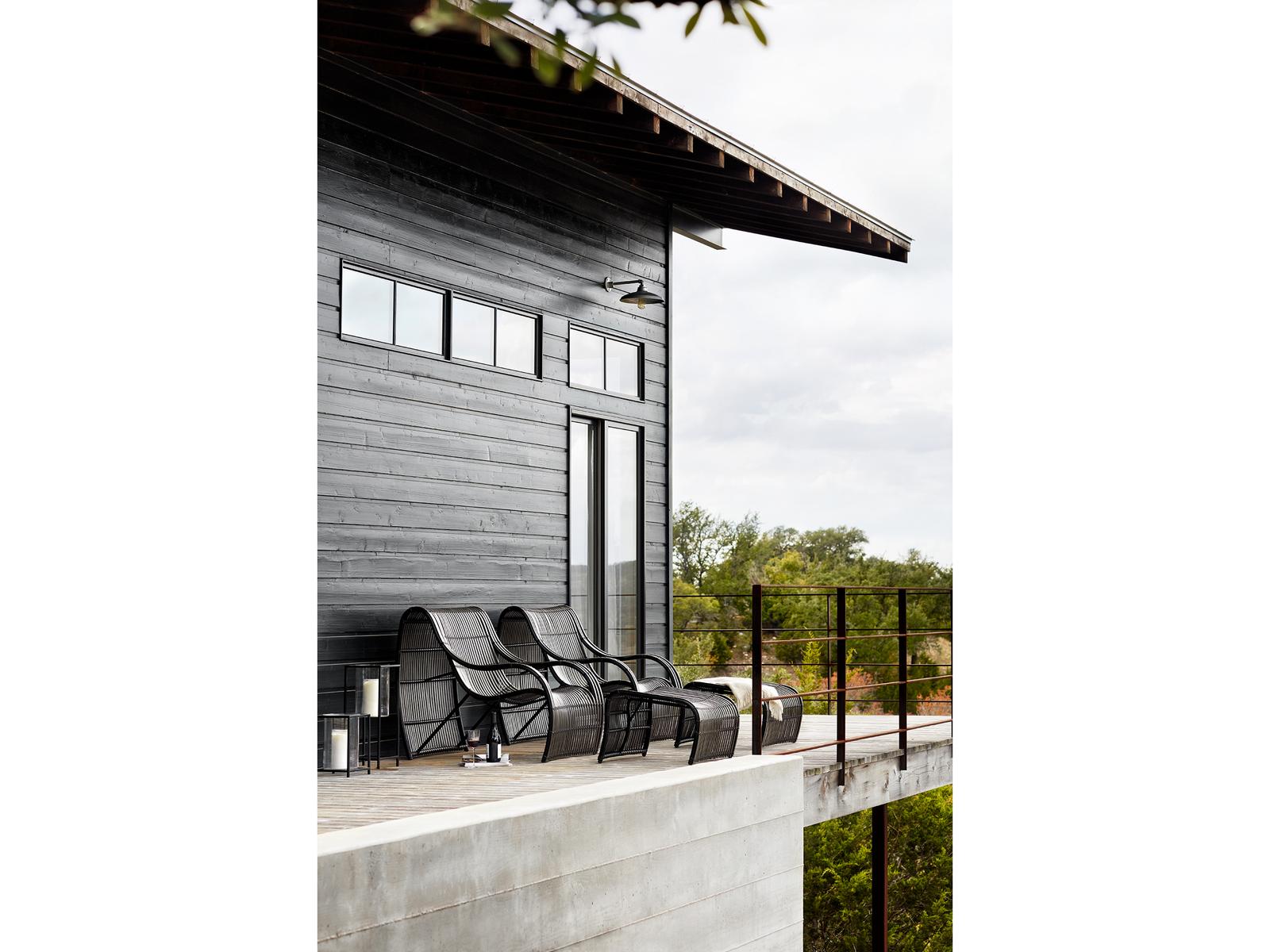 Woodard Loft Resin Cocoa Outdoor Patio Lounge Set
