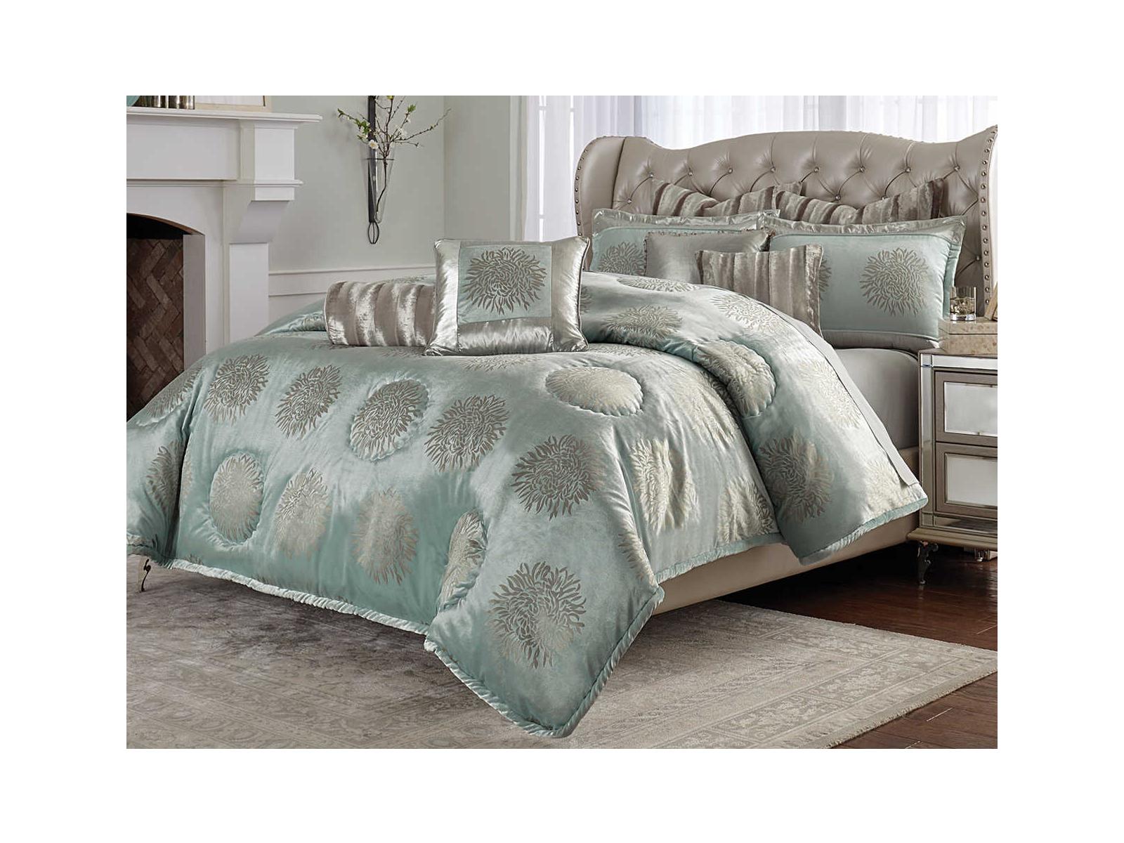 Michael Amini Bedding Regent Ice Blue Comforter Set