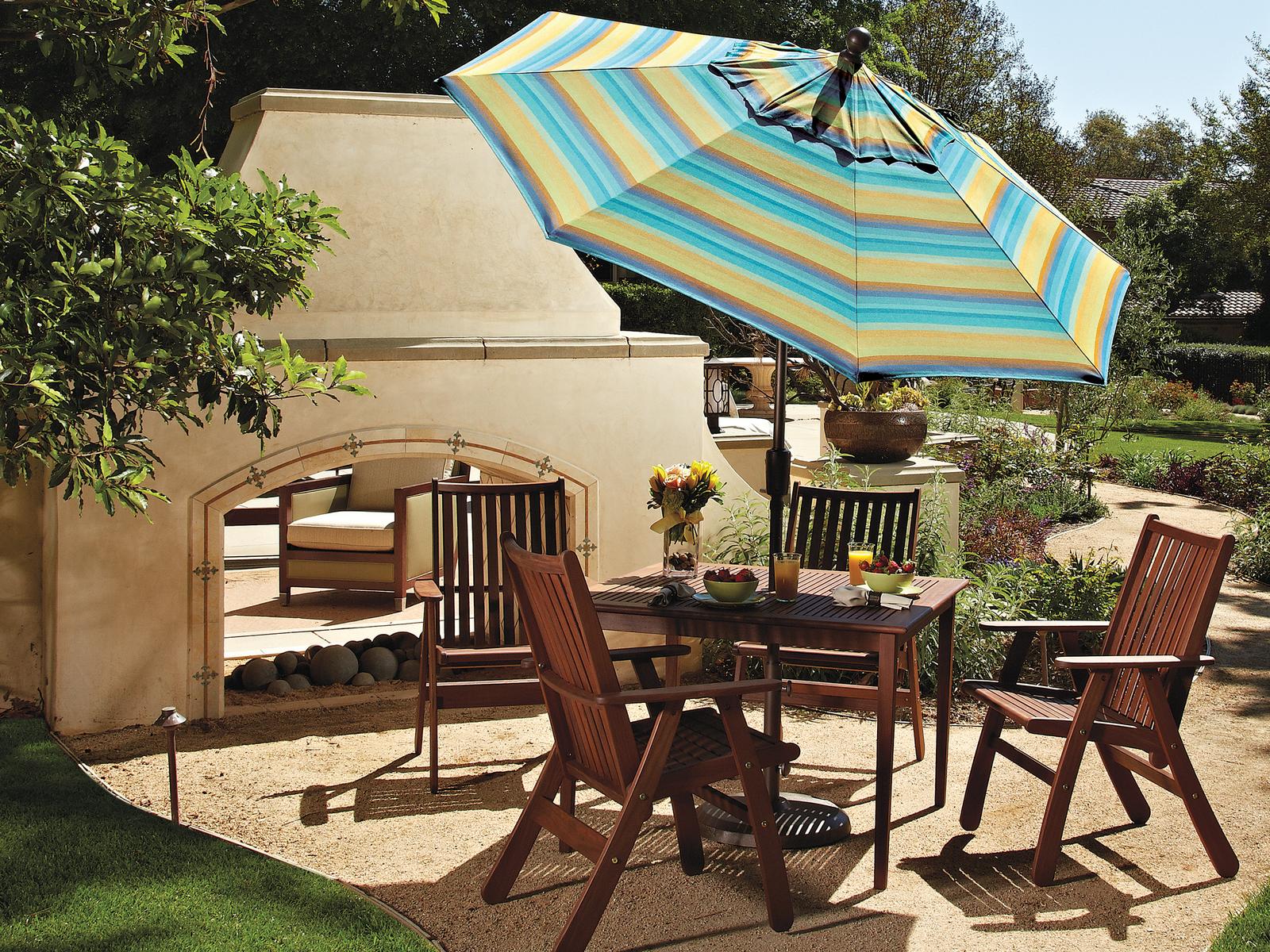7' striped patio umbrella Blissun 9' Outdoor Umbrella, Patio Umbrella, Outdoor Table Umbrella, Market with 8 Sturdy Ribs, Push Button Tilt and Crank (Black & White Stripe) : Patio, Lawn & Garden Its sure to provide a professional look for years to come Rio Beach 7 x 7