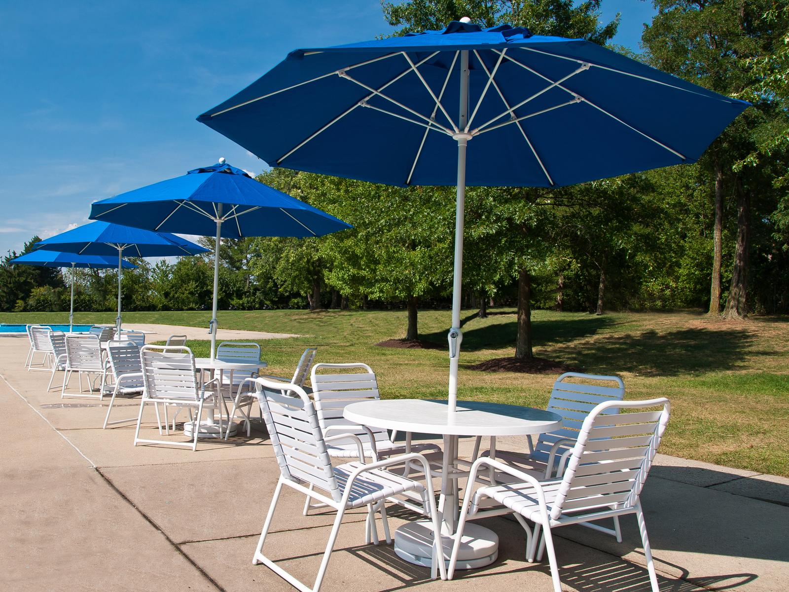 commercial grade outdoor patio umbrellas Tropishade 631W24 9 ft. Antique White Umbrella is Perfect for Cafes and Restaurants : Patio, Lawn & Garden as the umbrella can be wiped clean with a water based cleaner Best Selection Large Commercial Umbrellas