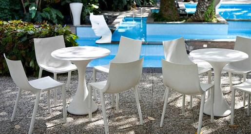 Commercial Patio Spaces We Love: Workshop Kitchen + Bar