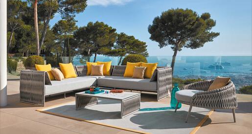 5 Amazing Outdoor Dining Furniture Brands