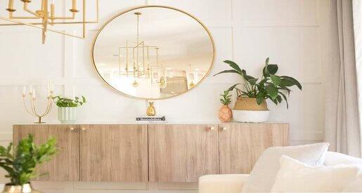 How to Add Holiday Glitz to Your Home Using Statement Decor
