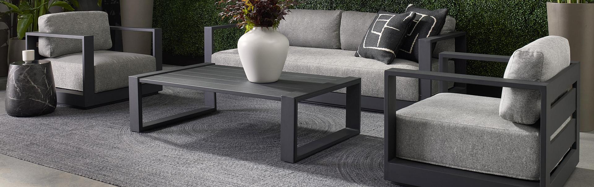 Sunpan Outdoor Furniture