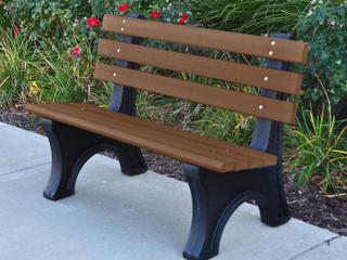 Frog Furnishings Comfort Park Avenue Recycled Plastic 4 ft. Outdoor Bench