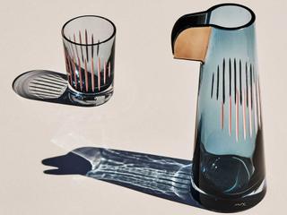 NUDE Parrot Steel Blue Pink Line Platin Beak Carafe