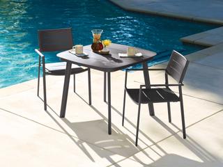 Oxford Garden Eiland Two Aluminum Dining Chairs & Table Set