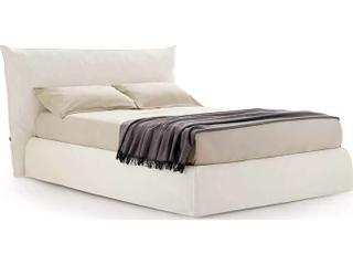 Pianca Piumotto Beige Upholstered Queen Platform Bed