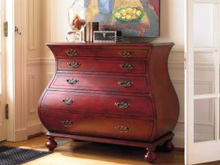 Hooker Furniture 5-Drawers Red Hardwood Accent Chest