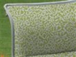 Seating Type: Padded Sling