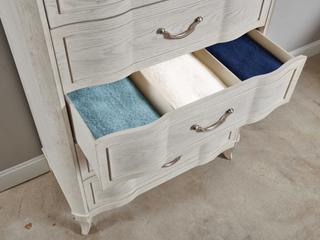 American Drew Harmony Emelie Eggshell White Oak Wood Accent Chest