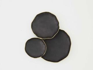 Tipped Edge Wall Decor 3-Cluster Black and Antique Brass