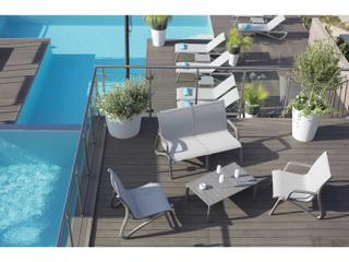 Grosfillex Sunset Sling Aluminum Resin Platinum Gray Outdoor Lounge Chair in Gray