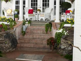 Woodard Heirloom Wicker Patio Lounge Set