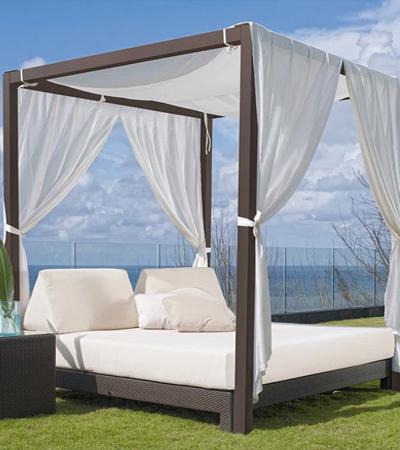 Featured filter: Aluminum Daybeds