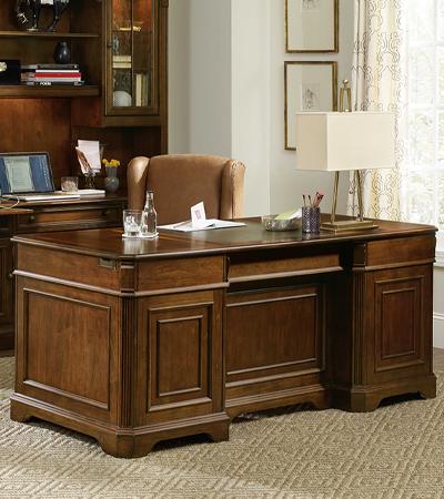 Featured filter: Traditional Desks