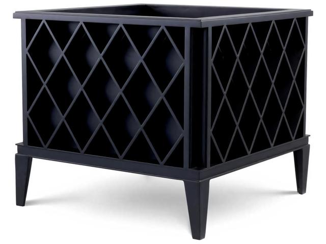 Ocean Club Planter in Matte Black