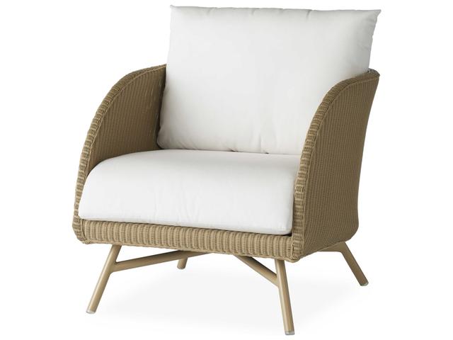 Essence Wicker Lounge Chair