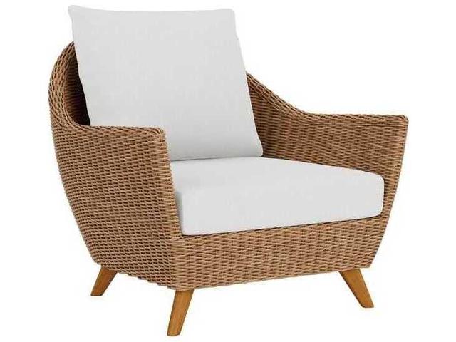 Tobago Woven Vinyl Wicker Lounge Chair in Natural Hyacinth