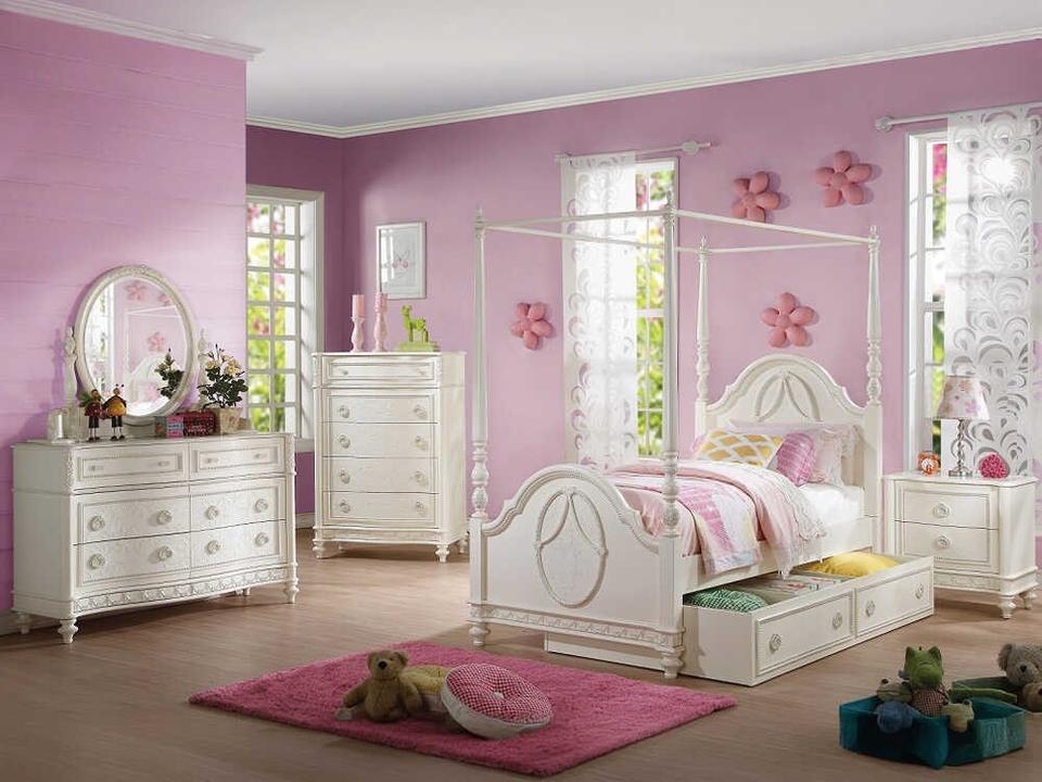Dorothy Bedroom Set