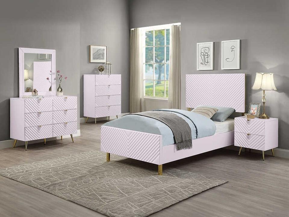 Gaines Bedroom Set