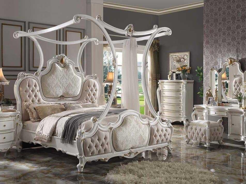 Picardy Bedroom Set