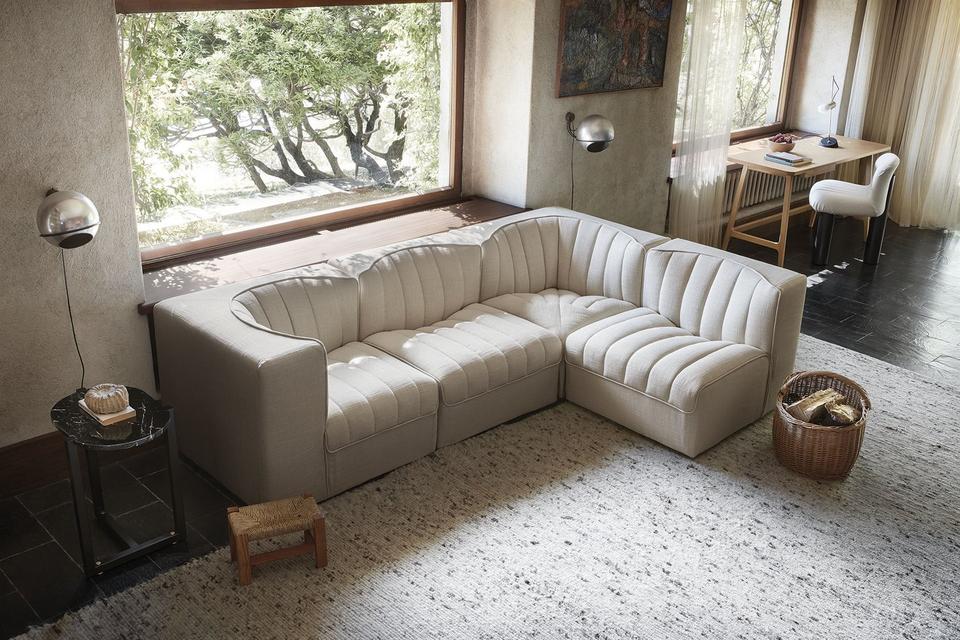 9000 Living Room Set