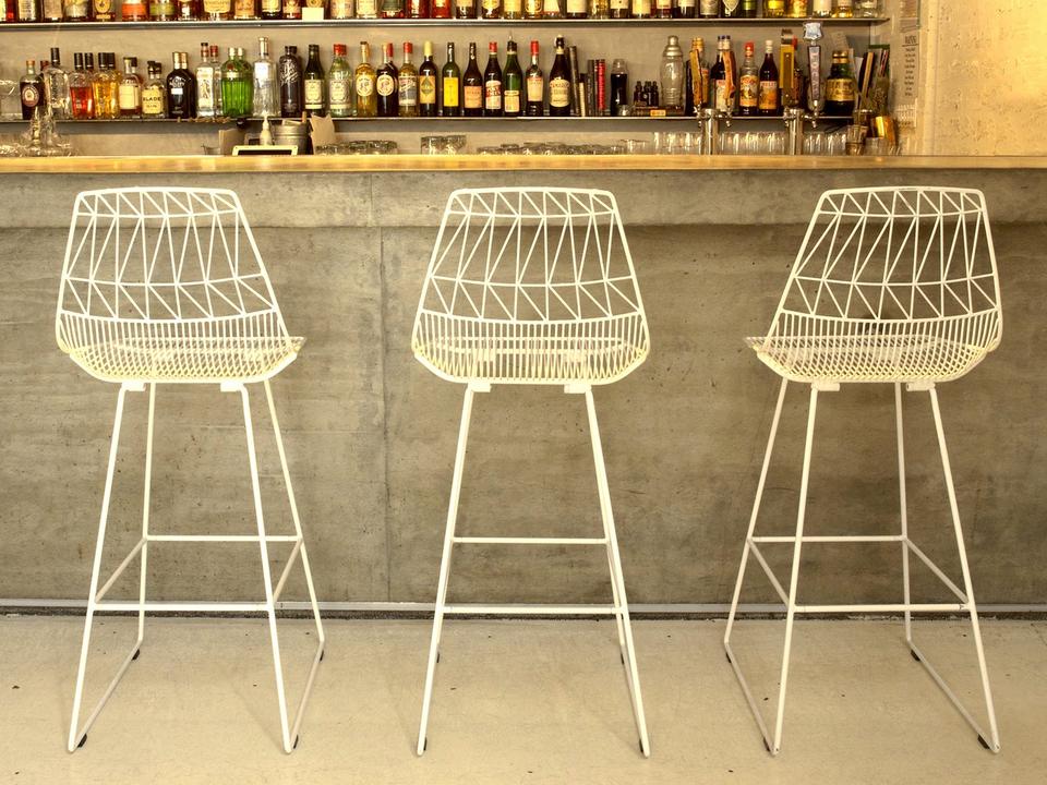 Outdoor Lucy Galvanized Iron White Bar Set
