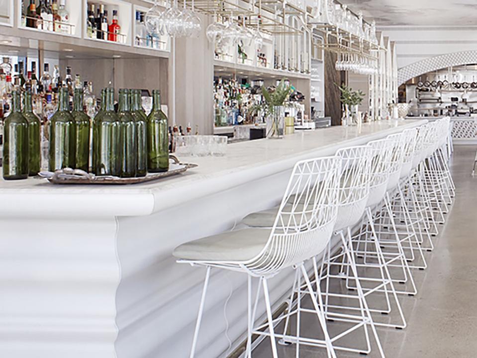 Outdoor Lucy Galvanized Iron White Bar Set