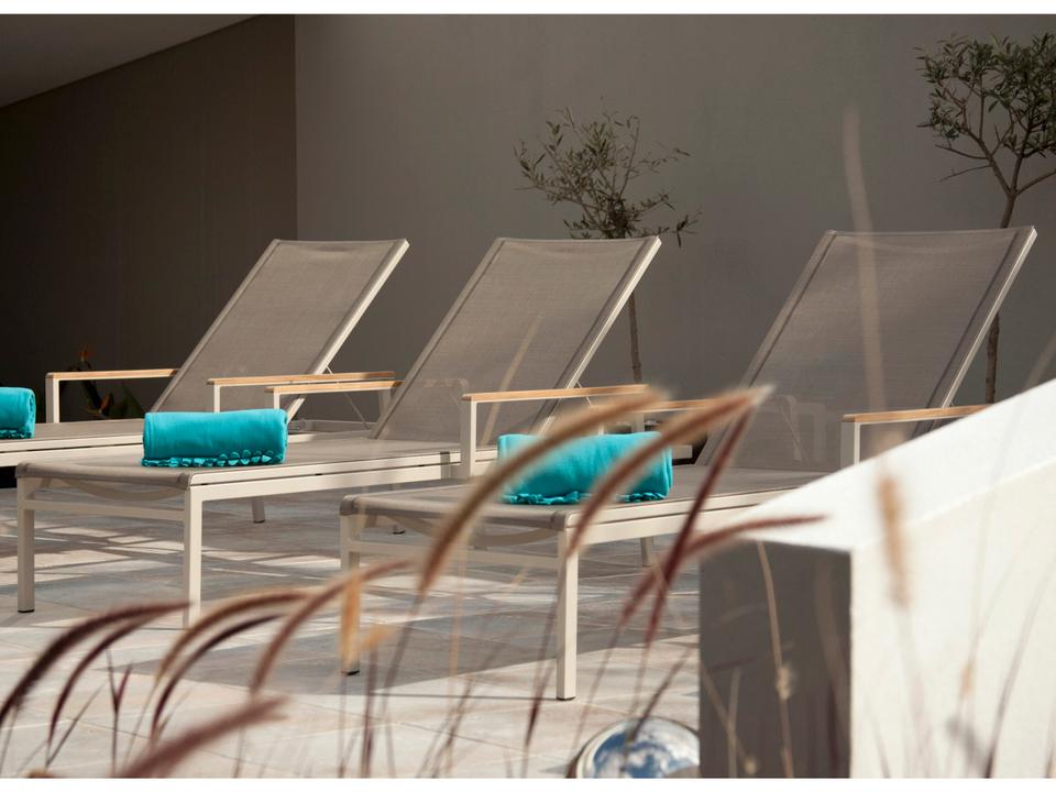 Aura Occasional Aluminum Sling Lounge Set