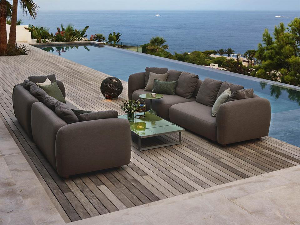 Capture Taupe Airtouch Sectional Lounge Set