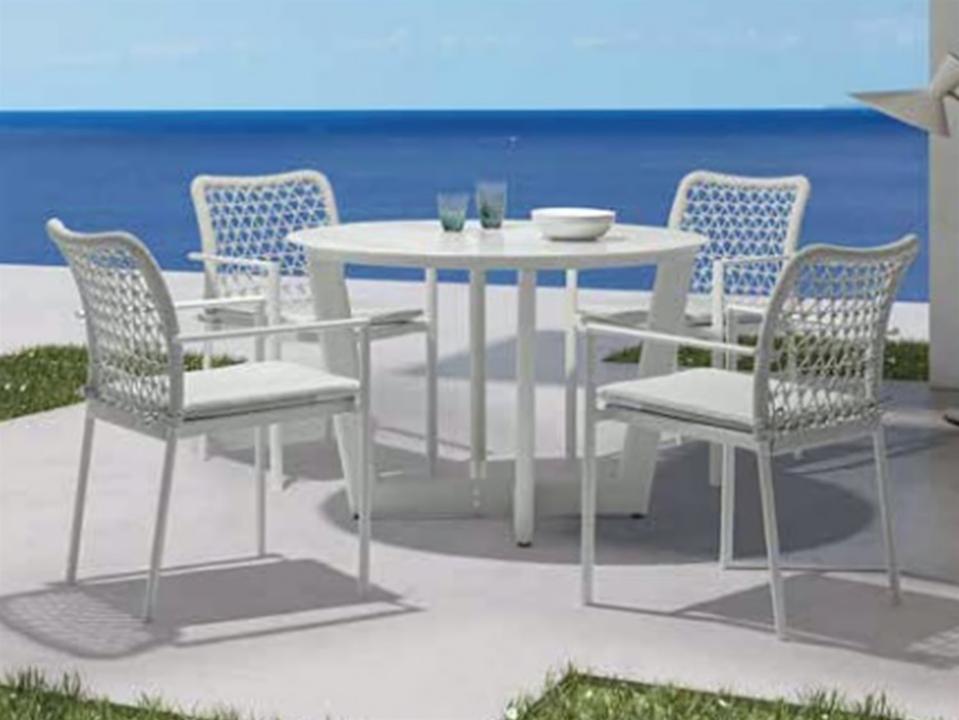 Club Dining Set