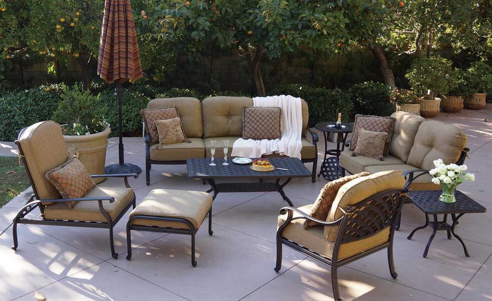 Nassau Cast Aluminum 4-Piece Deep Seating Lounge Set in Antique Bronze