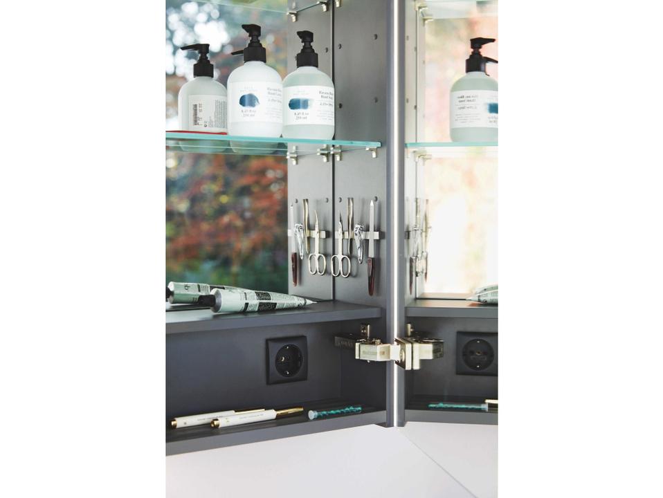 Magnetic Bar