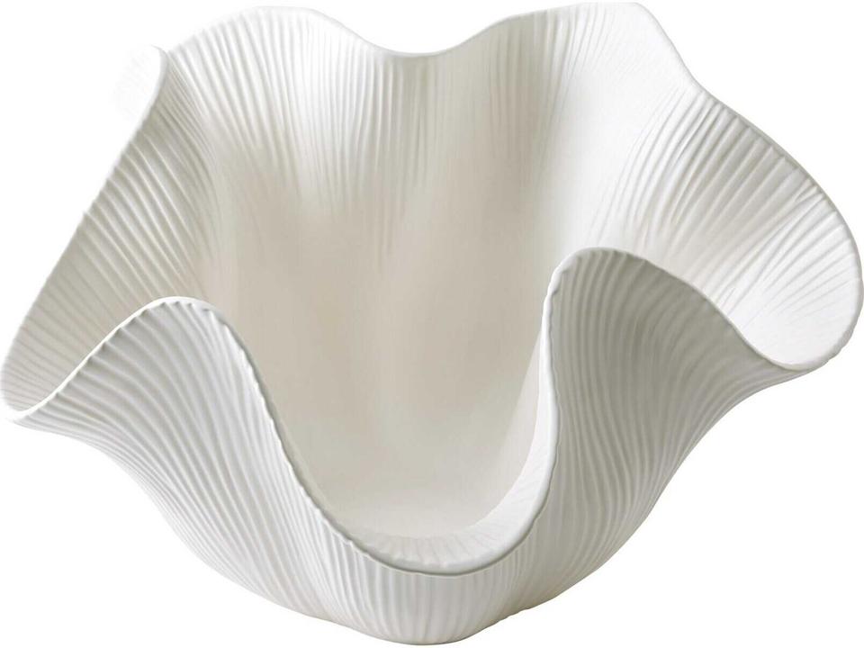 Scallop Decorative Plate with Voluminous Curves in Matte White