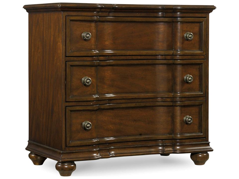 Leesburg 3-Drawer Mahogany Bachelor's Chest with Built-in Power Outlets
