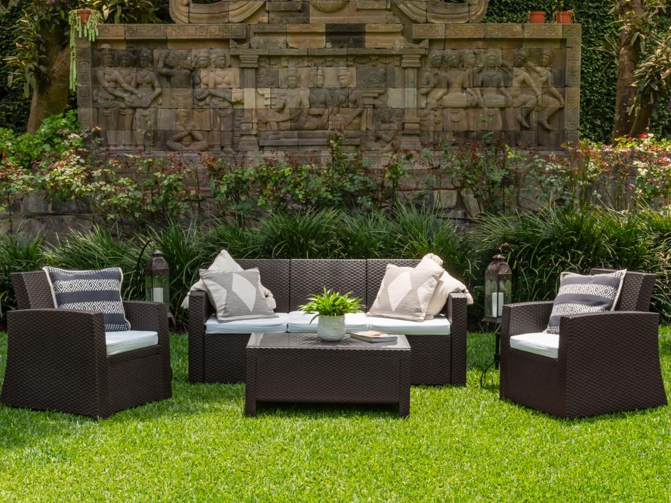 Plastique 4-Piece Modular Outdoor Sectional Sofa in Chocolate