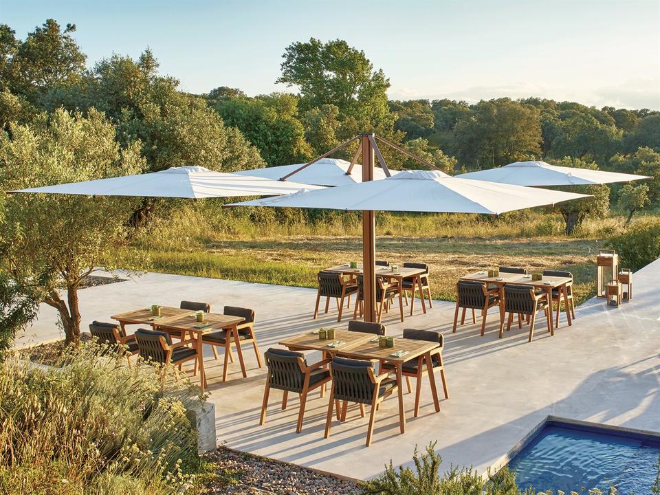 Caractere 501 Quad Sidepost 10 Foot Three Canopy Umbrella