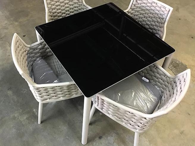 Palma Aluminum 35-Inch Square Dining Table