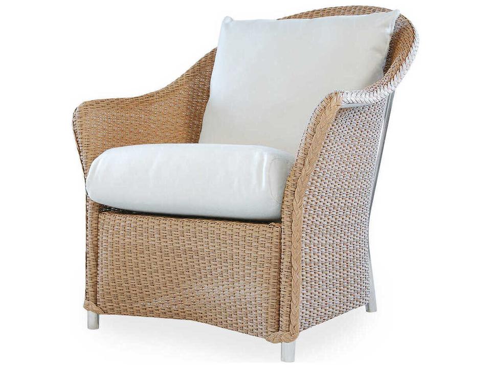 Weekend Retreat Wicker Outdoor Patio Lounge Chair