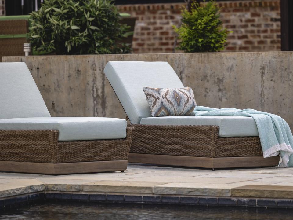 Charisma Aluminum Wicker Lounge Set
