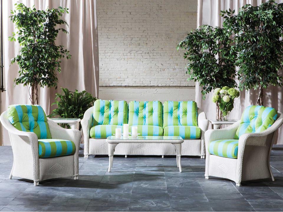 Reflections Wicker Patio Lounge Set