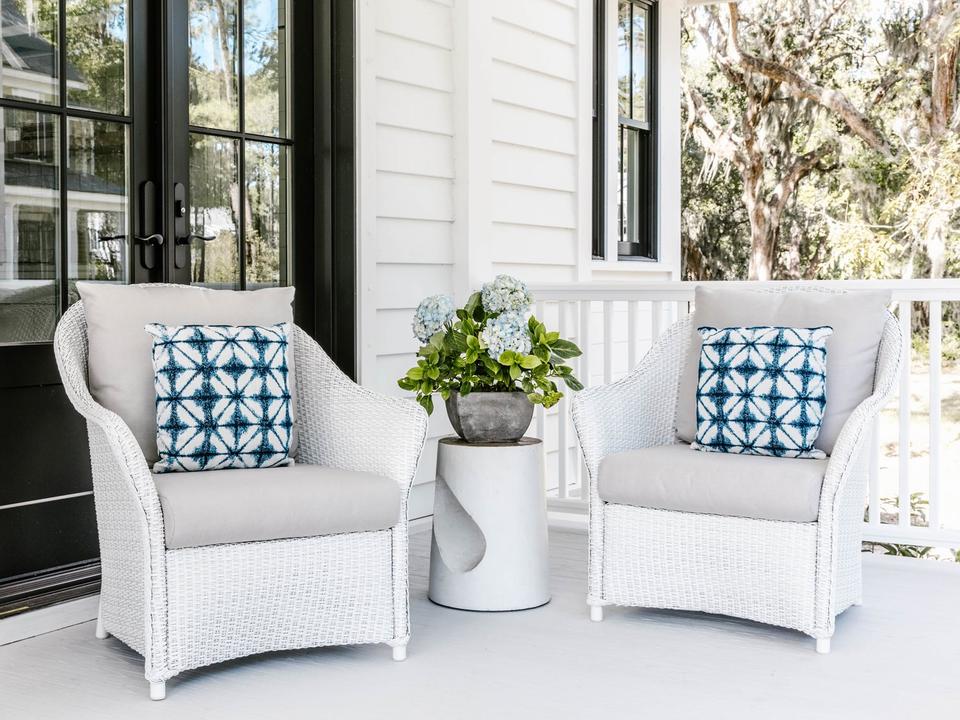 Weekend Retreat Wicker Outdoor Patio Lounge Set