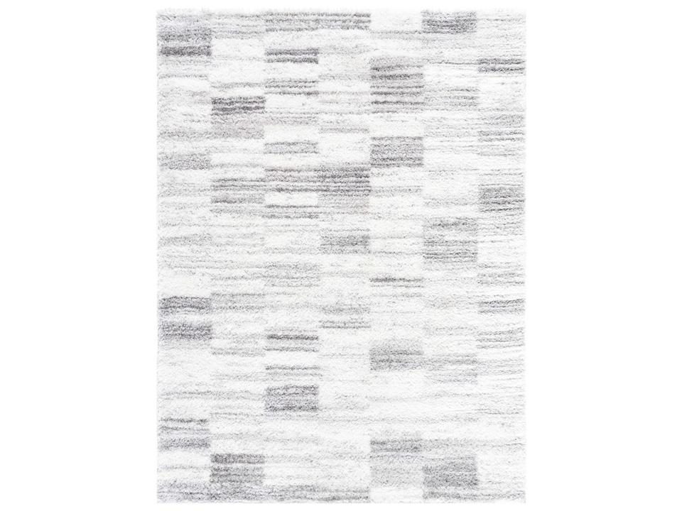 Cloudy Shag Geometric Area Rug in Light Beige and Ivory