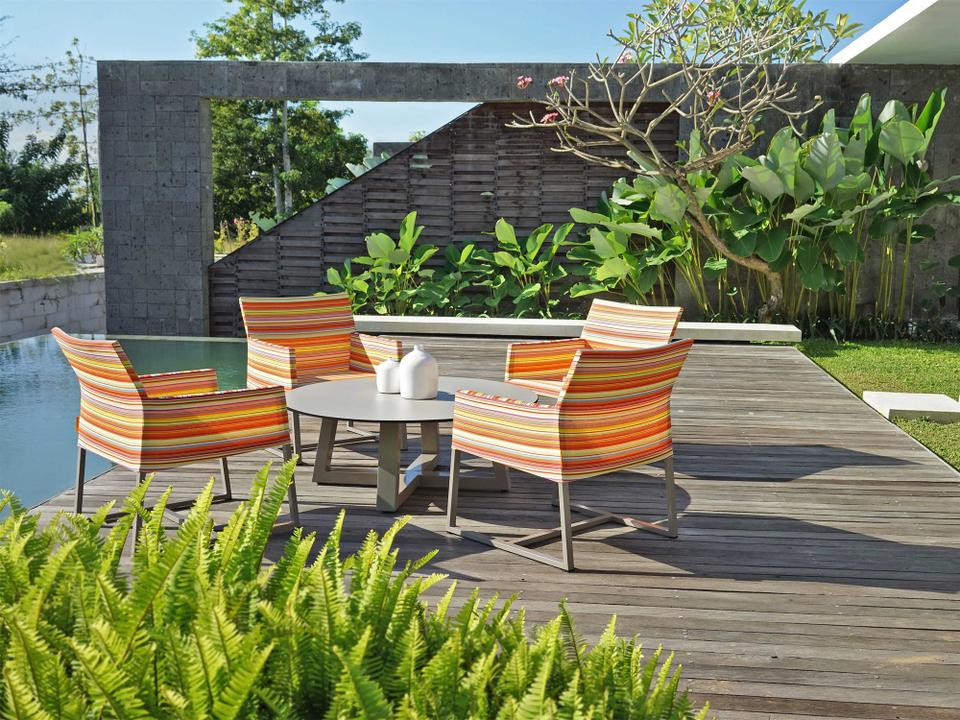 Stripe Aluminum Cushion Outdoor Lounge Set