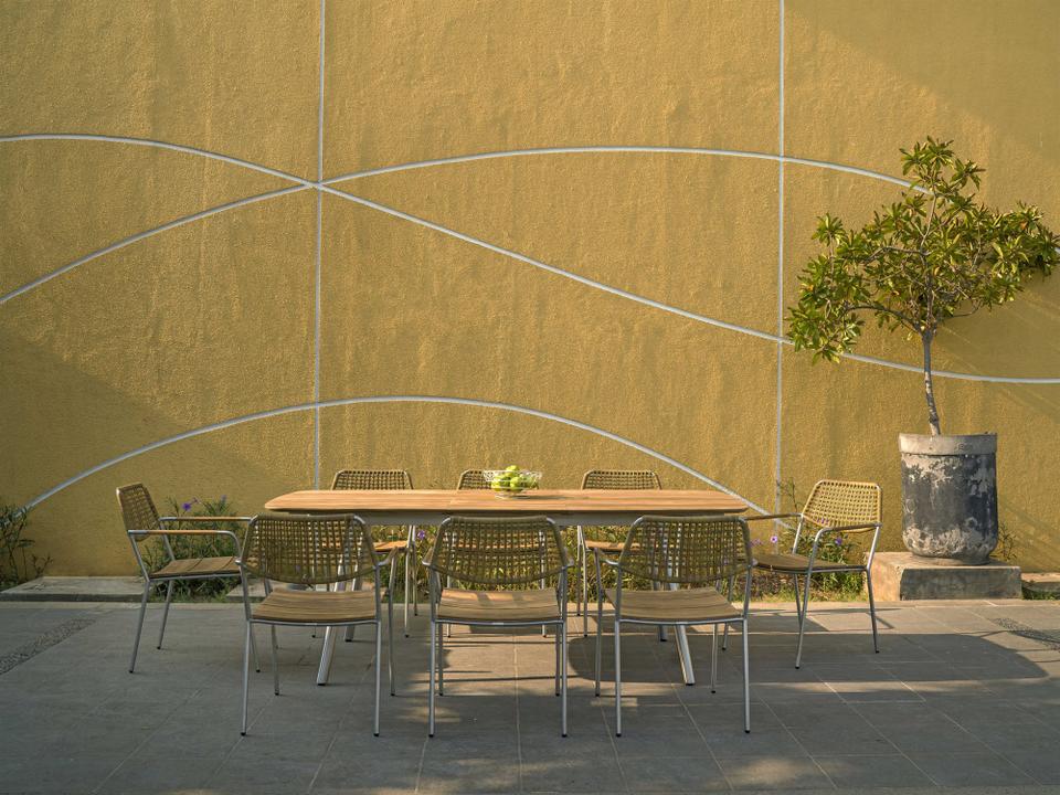 Zupy Aluminum Outdoor Dining Set