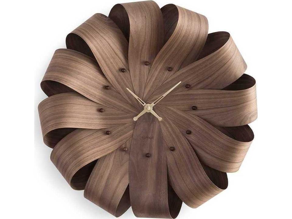 Brisa Wall Clock in Natural Walnut Wood and Polished Brass by Jose Maria Reina